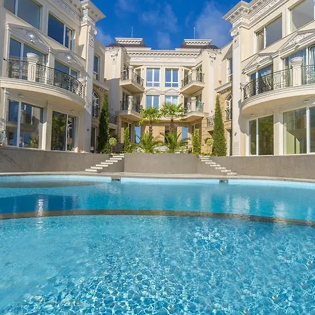 Belle Epoque Beach * لوزينيتس