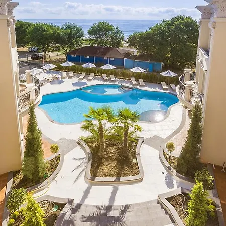 Belle Epoque Beach شقة فندقية *